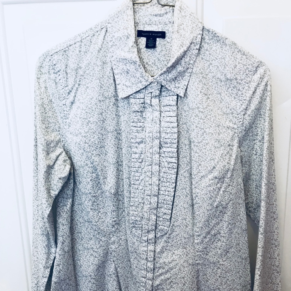 Tommy Hilfiger Gray Floral Button-up
